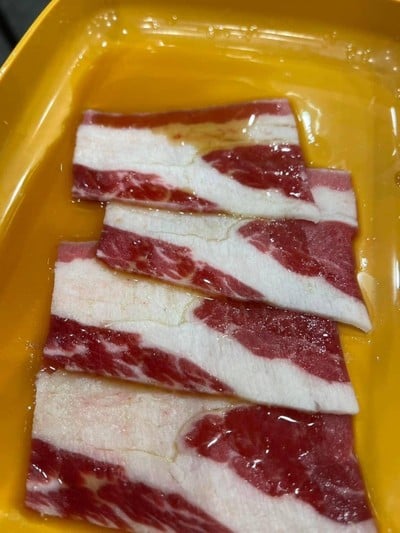 เนื้อส่วนพื้นท้อง