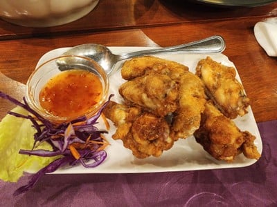 ปีกไก่ทอดน้ำปลา