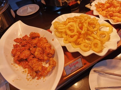 อาหาร หรือ เครื่องดื่ม