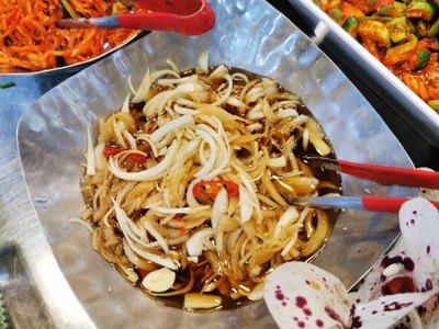 อาหาร หรือ เครื่องดื่ม