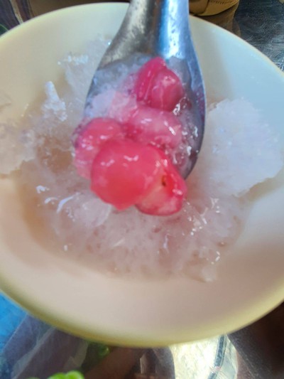 อาหาร หรือ เครื่องดื่ม