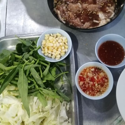 อาหาร หรือ เครื่องดื่ม