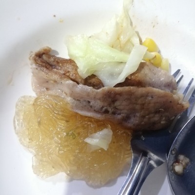 อาหาร หรือ เครื่องดื่ม