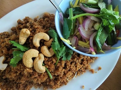 ยำปลาดุกฟู