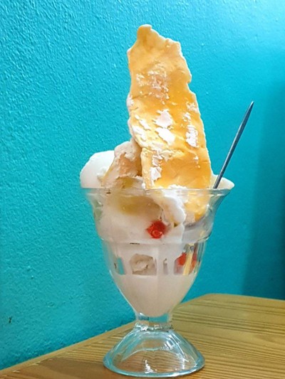 อาหาร หรือ เครื่องดื่ม