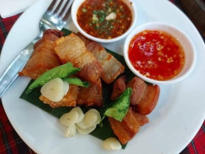 อาหาร หรือ เครื่องดื่ม