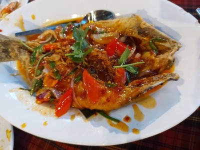 อาหาร หรือ เครื่องดื่ม