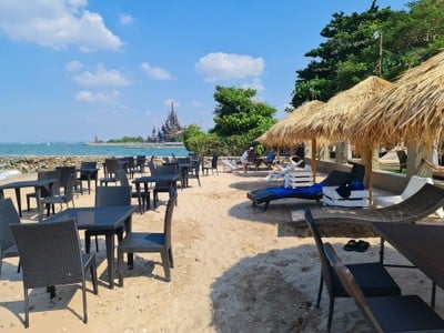 Golden Tulip Pattaya Beach Resort