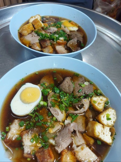 อาหาร หรือ เครื่องดื่ม