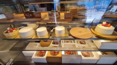 อาหาร หรือ เครื่องดื่ม