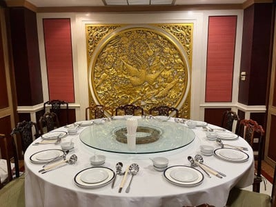 ภัตตาคาร แกรนด์ เชียงการีล่า ธนิยะ