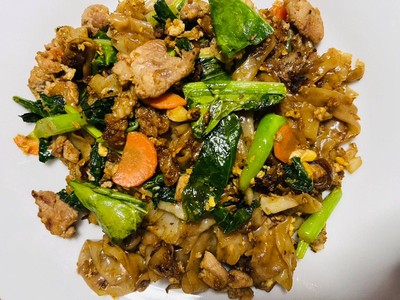 อาหาร หรือ เครื่องดื่ม