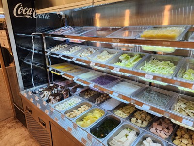 อาหาร หรือ เครื่องดื่ม