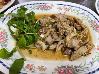 เมนูของร้าน ไก่ทอดเจ๊กี ส้มตำโปโล ซอย โปโล