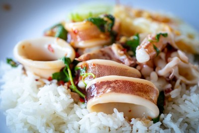 อาหาร หรือ เครื่องดื่ม