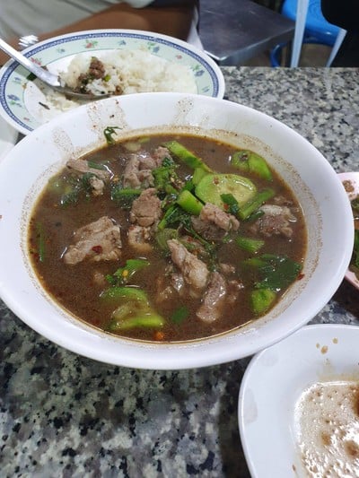 เมนูของร้าน มิตรภาพลาบก้อย