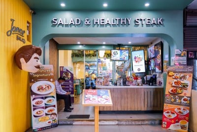 Jones' Salad ศาลาแดง
