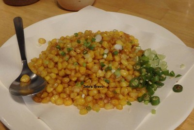 ยำข้าวโพดทอด