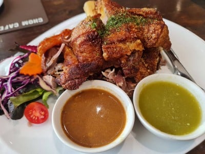 เมนูของร้าน CHOM Cafe & Restaurant