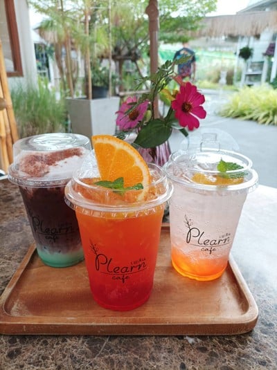 Plearn Cafe Bangpu - เพลิน คาเฟ่ บางปู บางปู
