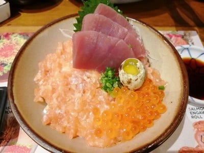 อาหาร หรือ เครื่องดื่ม