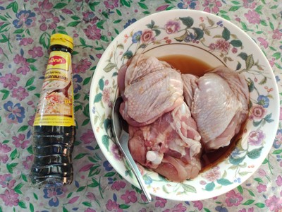 วิธีทำ ไก่ย่างหมักซอสปรุงรสแม็กกี้