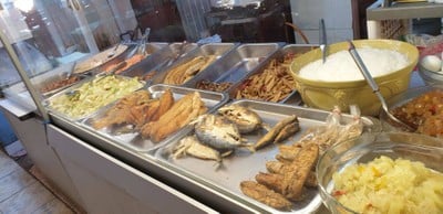 อาหาร หรือ เครื่องดื่ม