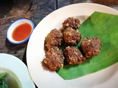 อาหาร หรือ เครื่องดื่ม