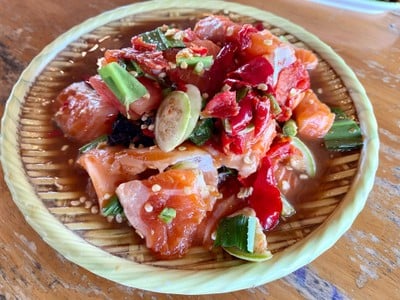 เหลาแซลมอน