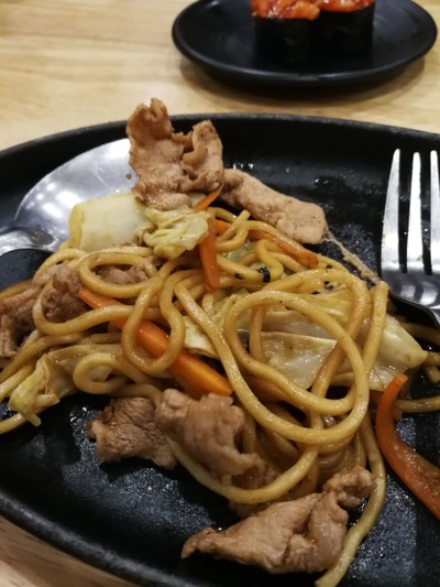 อาหาร หรือ เครื่องดื่ม