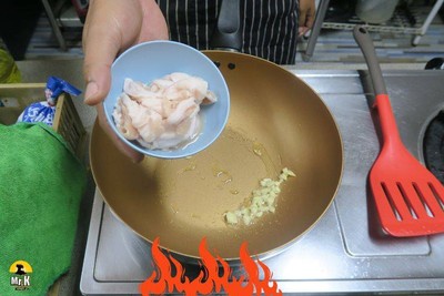 วิธีทำ สปาเก็ตตี้กิมจิ