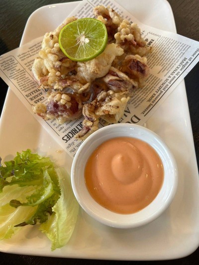 คาลามาริ ปลาหมึกกล้วยทอดกรอบ