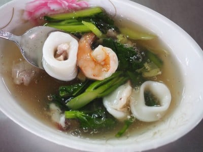 เลี่ยวต้ังไล้ ราดหน้า