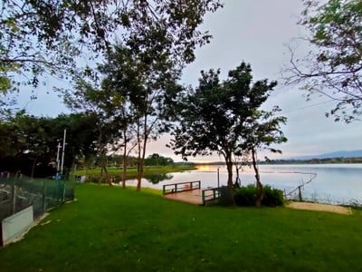 บรรยากาศ จุดกางเต้นท์อ่างเก็บน้ำบ้านสันกำแพง