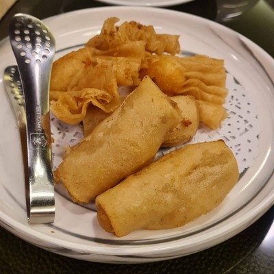 อาหาร หรือ เครื่องดื่ม