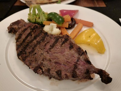 Grilled Striploin with Vegetables