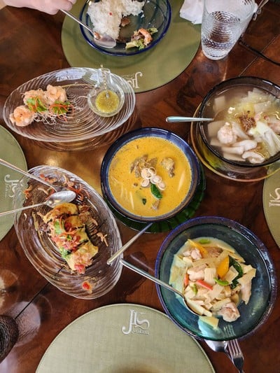 ร้านอาหารจิรกาล ไม่มีสาขา