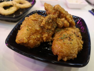 อาหาร หรือ เครื่องดื่ม