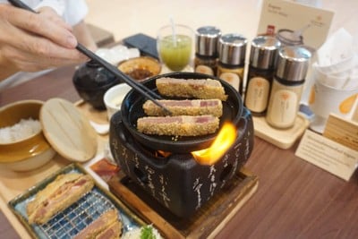 อาหาร หรือ เครื่องดื่ม