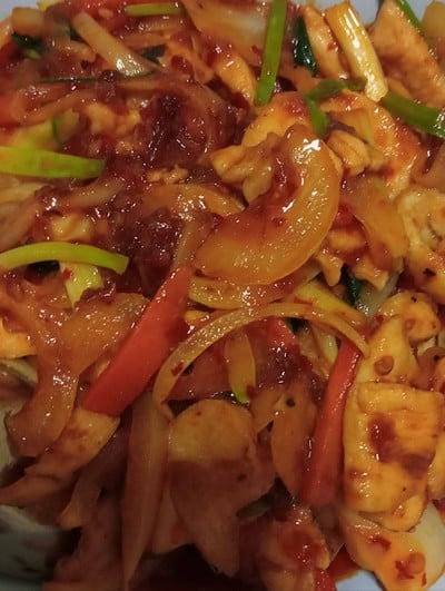 ไก่ผัดพริกเผา