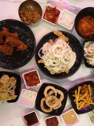 อาหาร หรือ เครื่องดื่ม