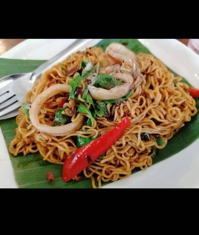 อาหาร หรือ เครื่องดื่ม