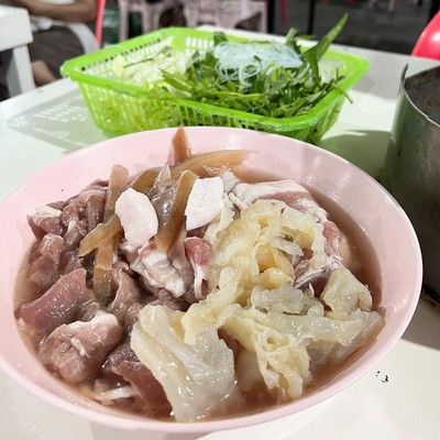 อาหาร หรือ เครื่องดื่ม