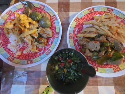 อาหาร หรือ เครื่องดื่ม