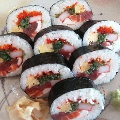 ข้าวห่อสาหร่ายรวม