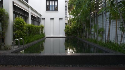 สระว่ายน้ำ/ชายหาด