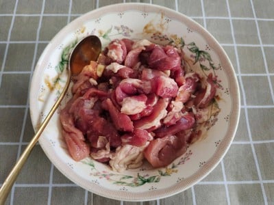วิธีทำ หมูทอดแดดเดียว