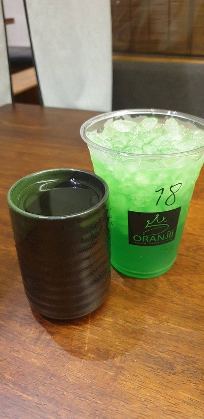 อาหาร หรือ เครื่องดื่ม