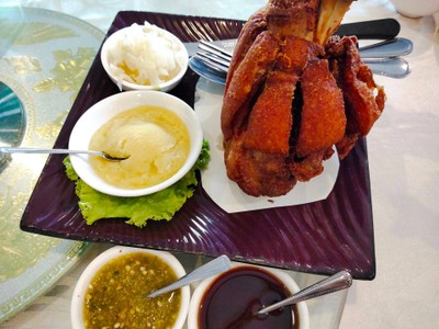 อาหาร หรือ เครื่องดื่ม