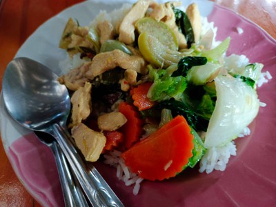 ข้าวราดแกง